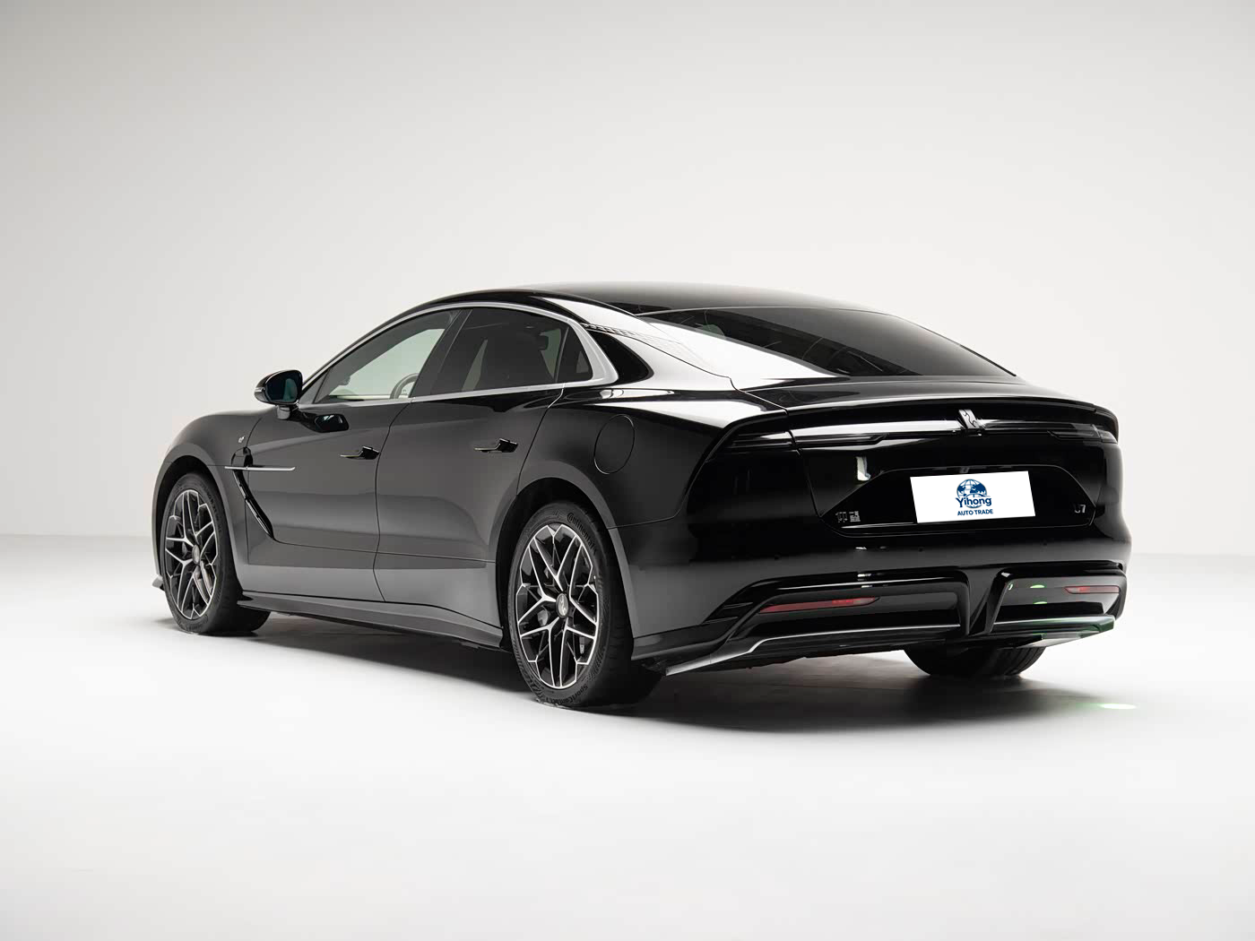 2025 BYD Yangwang U7 EV 5-Seater Luxury Edition