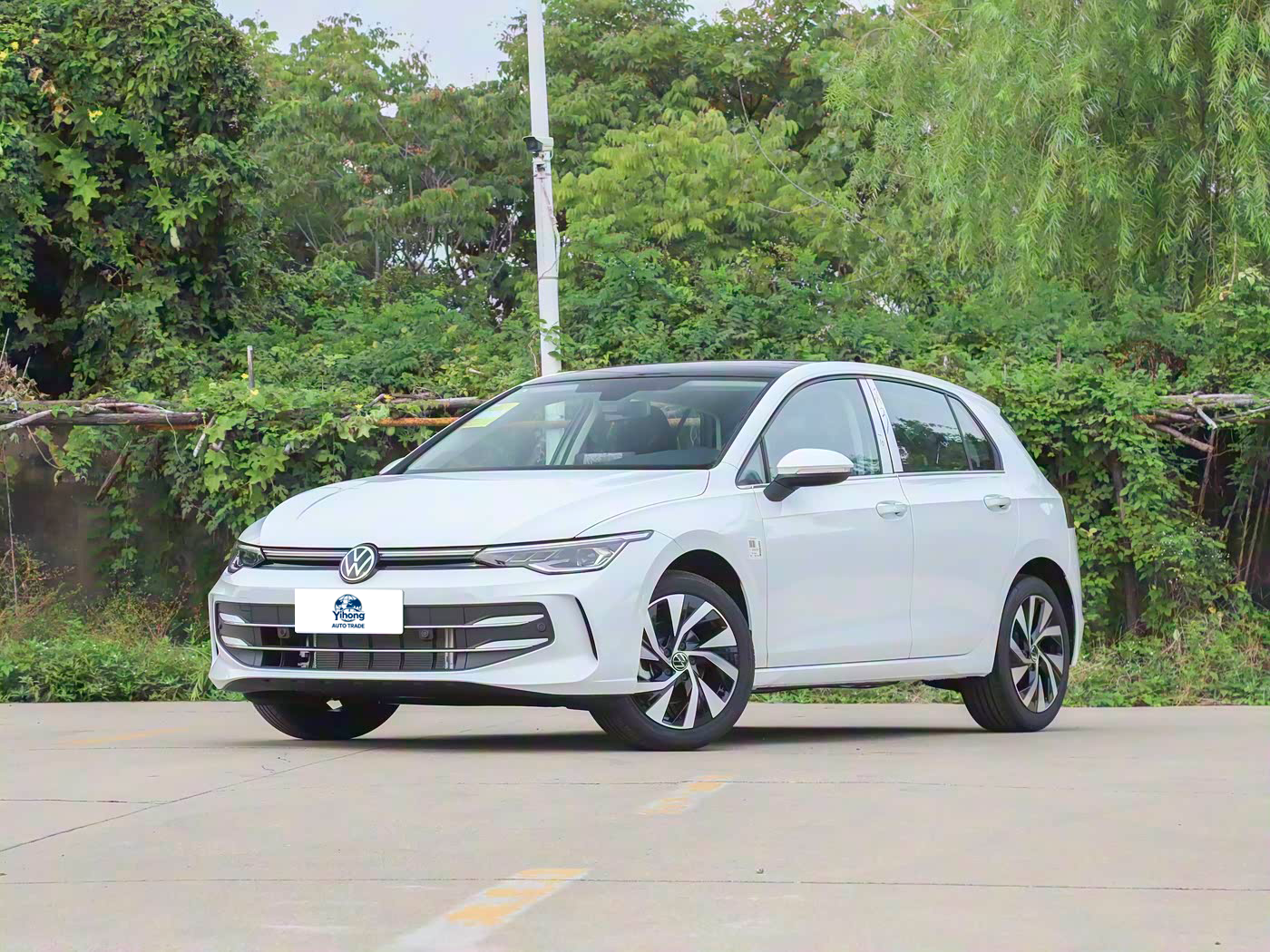 2026 Volkswagen Golf 300TSI Pro