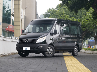 compare product JAC Starshine 2025 model 6 series 2.0T diesel van classic version
