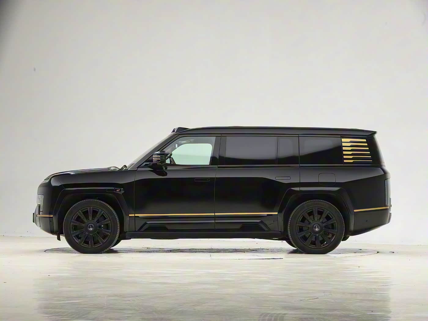 BYD Yangwang U8L Dingshi Edition