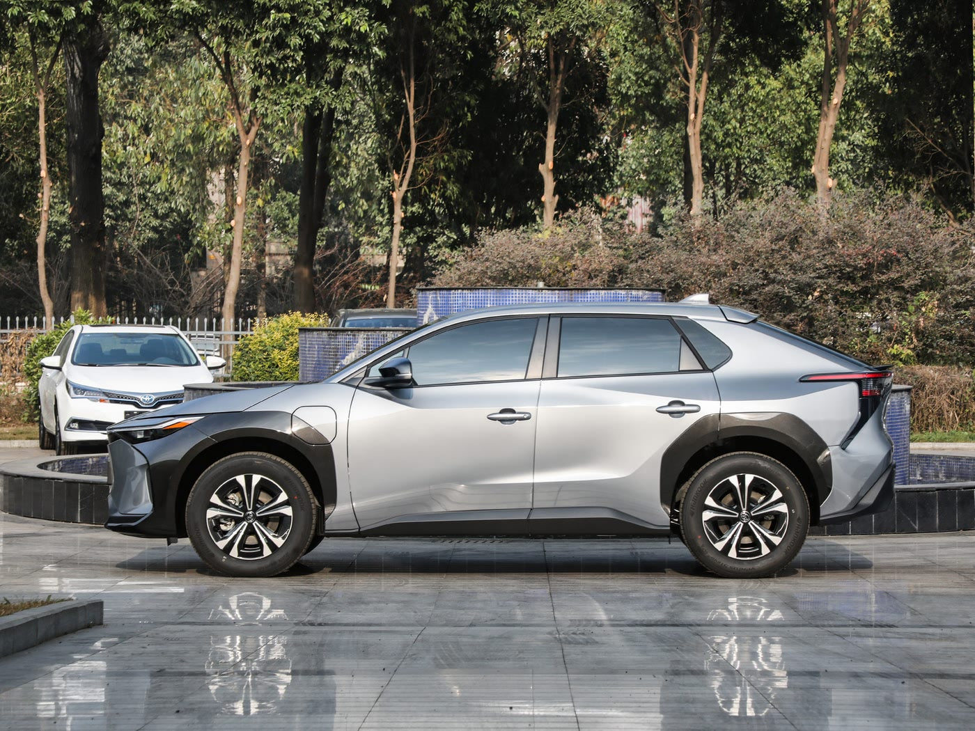 2025 Toyota BZ4X 615Pro