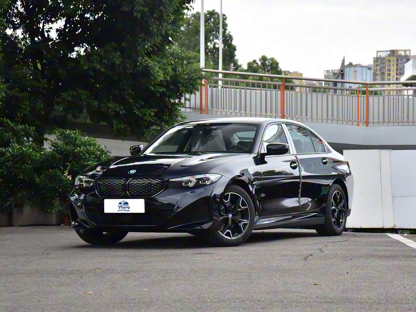 2025 BMW i3 eDrive40L Night Package